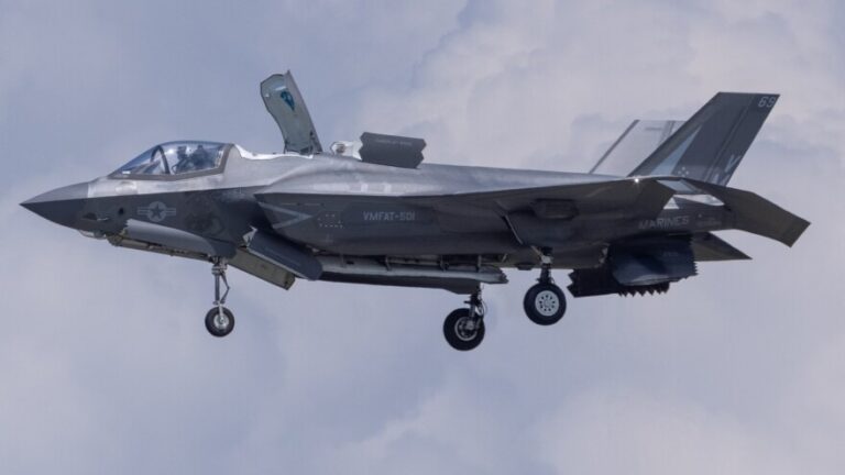 Mystery Surrounds Missing F-35 Fighter Jet: Debris Field Identified Near Charleston, SC