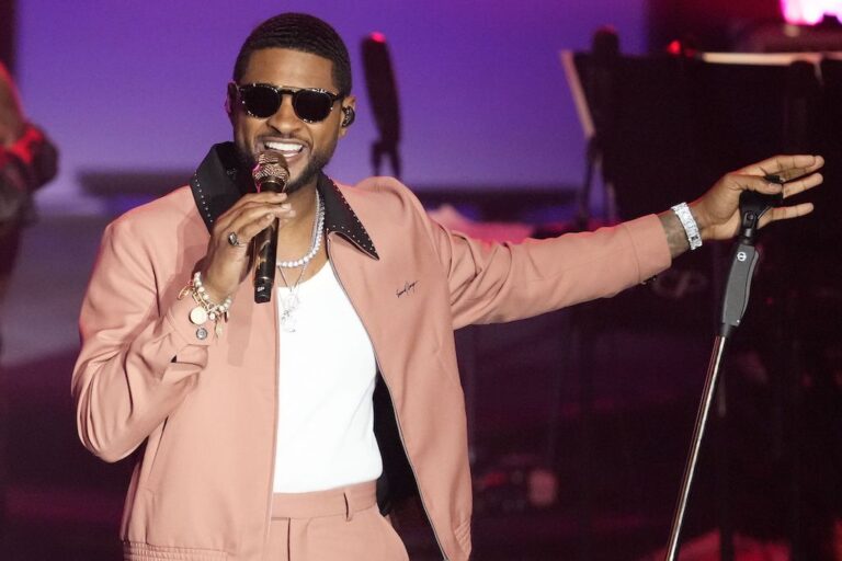 Usher to Set the Stage Ablaze: Super Bowl Halftime Performer Revealed!