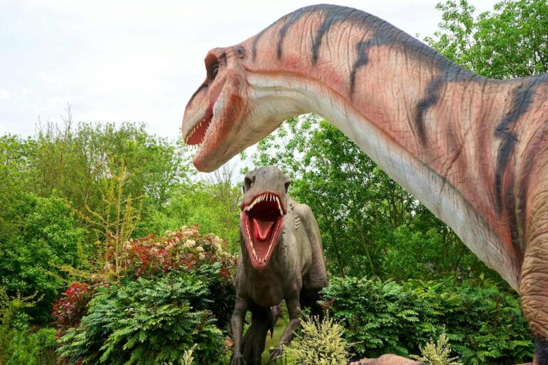 The-Rise-and-Fall-of-Dinosaurs-Evolution-Extinction-&-Their-Legacy-infopulselive